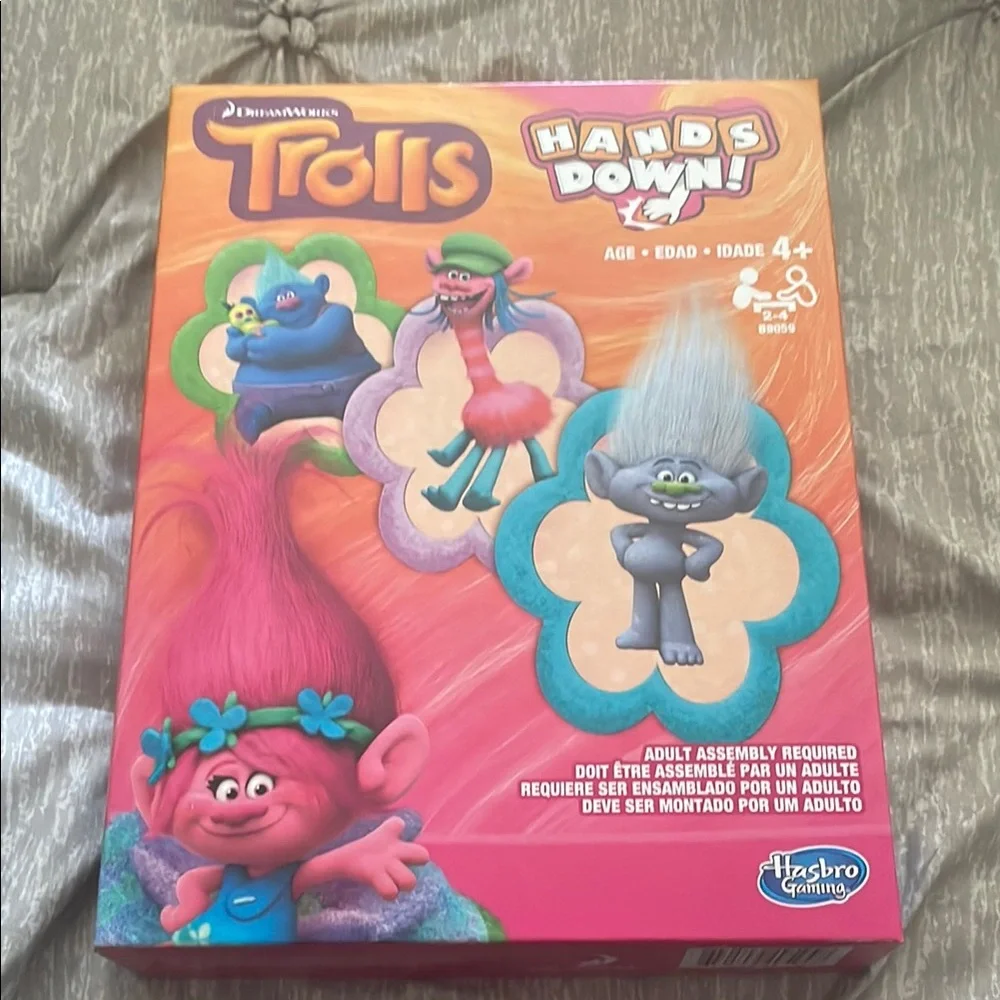 Hasbro Trolls Hands Down Game